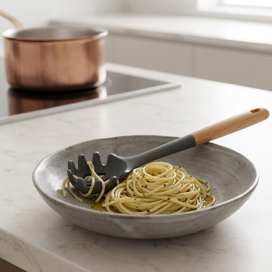 Havitera Silicone Spaghetti Spoon & Pasta Server - Heat Resistant Pasta Fork with Natural Wooden Handle - Non-Stick Kitchen Tool for Linguine, Fettuccine & Noodles